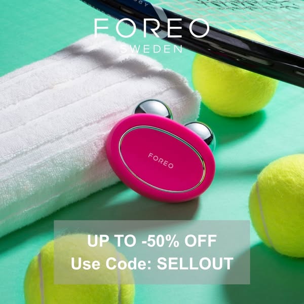 This ad showcases a FOREO product next to tennis equipment, and provides a discount code to encourage purchase.