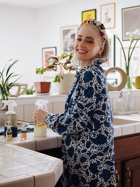 Abby on the Internet ad