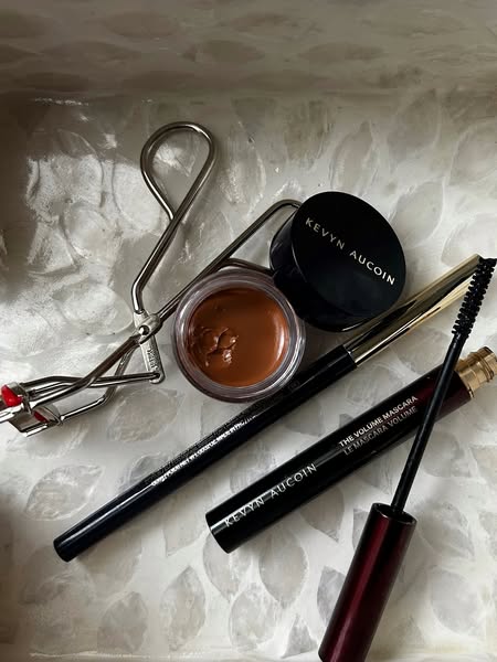 Kevyn Aucoin ad