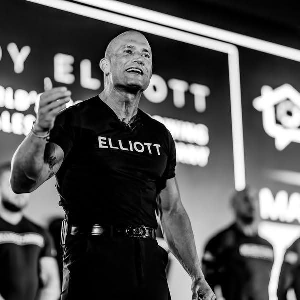 Andy Elliott ad