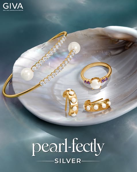This ad showcases GIVA's silver and pearl jewelry, including a cuff bracelet, a ring, and hoop earrings. The jewelry