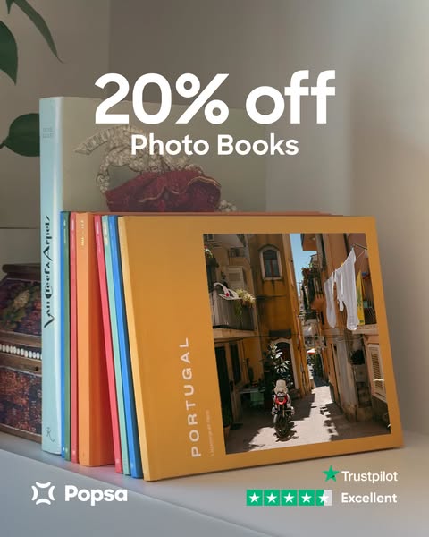 This ad for Popsa showcases a stack of photo books to promote a 20% off discount. The ad uses a high star Trustpilot rat