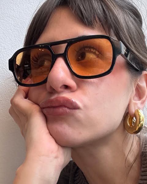 rebeca ad