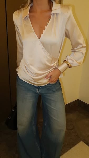 Natalie Just ad