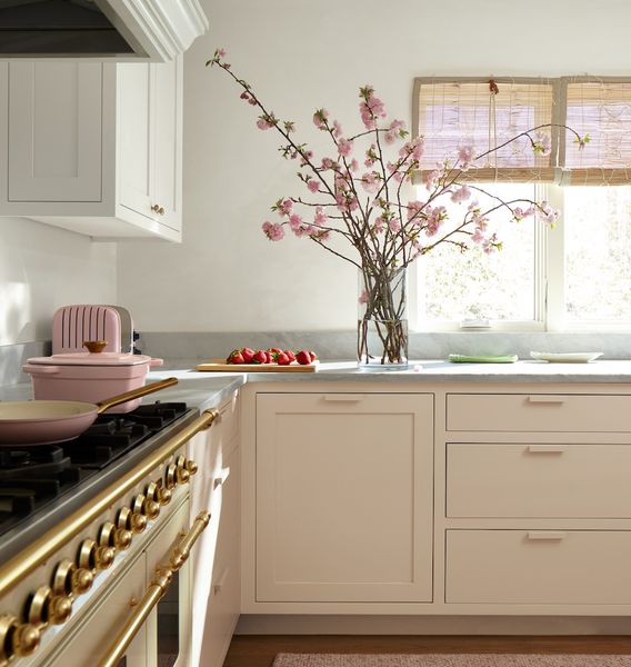 Benjamin Moore ad