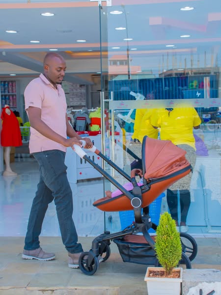 Nila baby shop ad