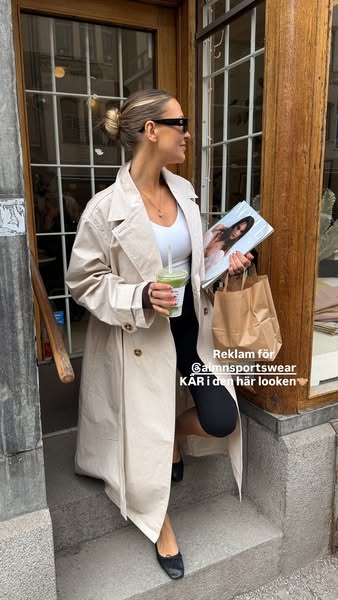 This ad promotes Änmnsportswear, and features an influencer wearing the brand's sportswear. The model is pictured w