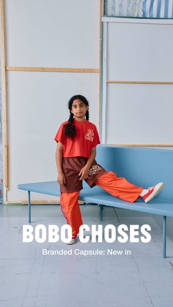 This ad showcases Bobo Choses' new branded capsule collection through a full body shot of a child wearing the brand&