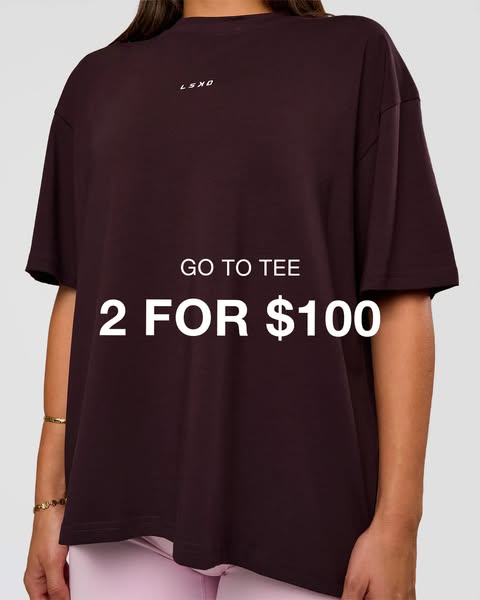 This image ad for LSND features a model wearing an oversized brown t-shirt and light pink bottoms. The ad promotes a spe