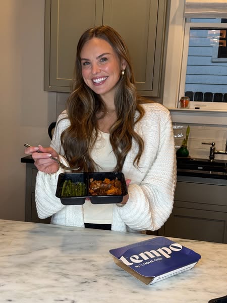 Hannah Brown Woolard ad