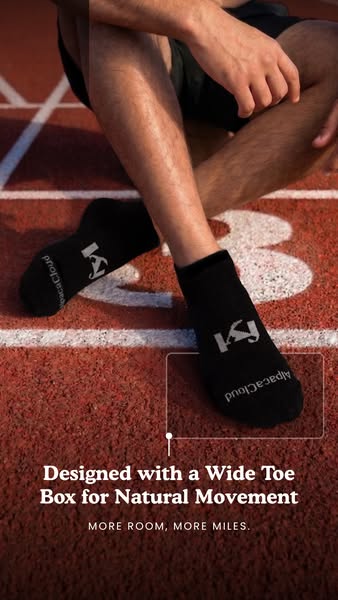 The image is advertising Alpaca.cloud socks, highlighting the wide toe box, with the copy 'Designed with a Wide Toe 