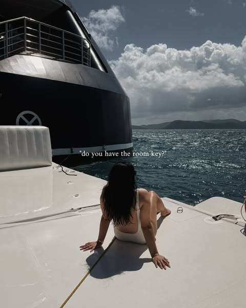 Alyssa Lenore ad