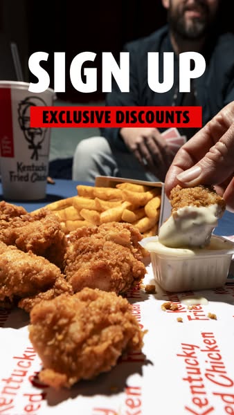 This ad is designed to drive immediate sign-ups for exclusive discounts by showcasing delicious-looking fried chicken an