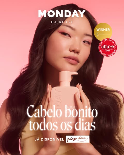 This Meta ad features the brand Monday Haircare. The ad focuses on a product shot featuring a woman with long curly hair