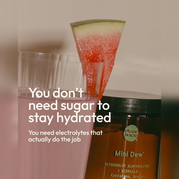 This image ad for Moon Juice's Mini Dew highlights the importance of electrolytes for hydration, contrasting it with