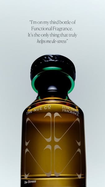 The ad features a product testimonial, highlighting the benefits of the 'De-Stress' functional fragrance from Th