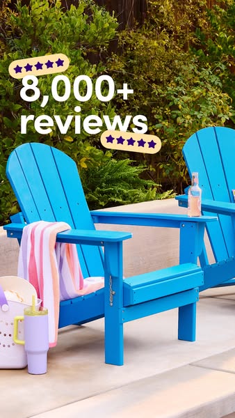This ad shows outdoor furniture and uses the social proof of many positive reviews to promote its products. This is inte