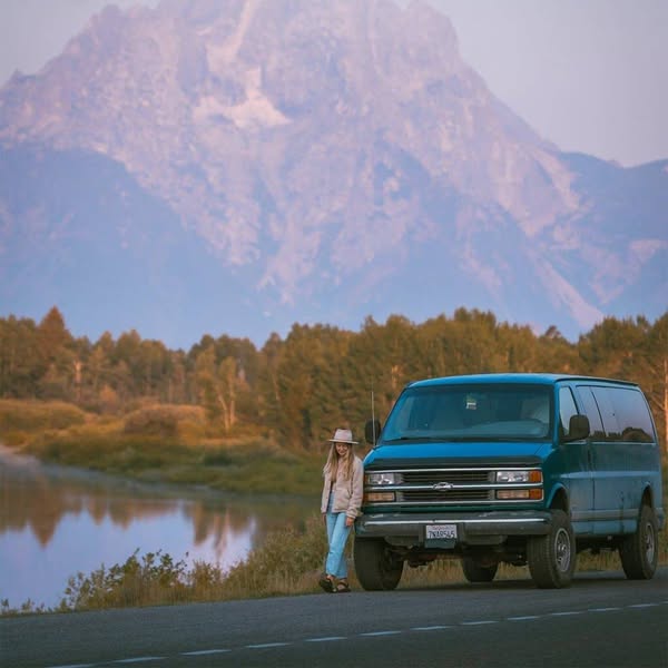 Miss Rover ad