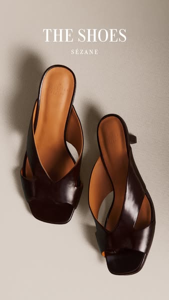 This ad showcases brown, leather heeled sandals from Sézane. The sandals are placed against an off-white backdrop, with 
