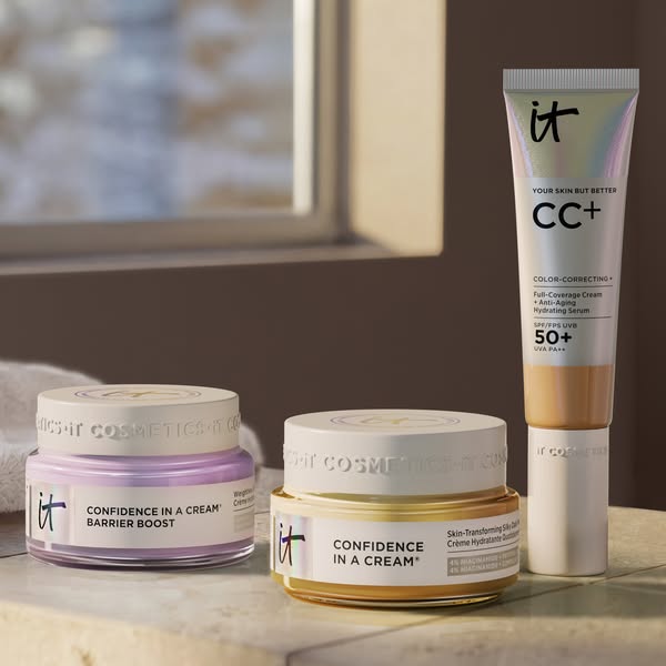 IT Cosmetics ad