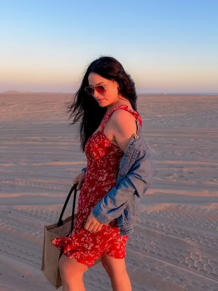 Thedressychick ad