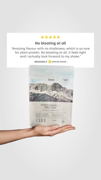 This image ad features a testimonial about Form Performance Protein. The ad emphasizes the flavor and lack of bloating a