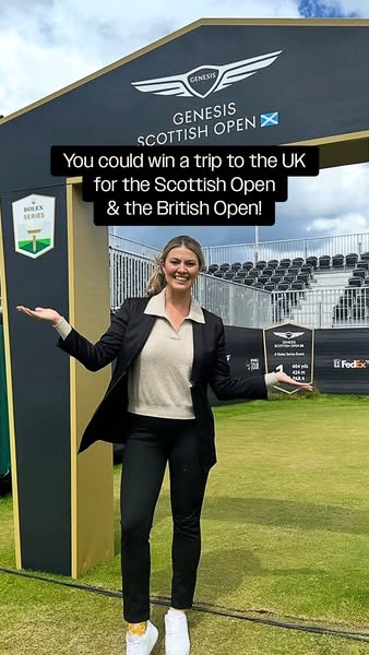 Amanda Balionis ad