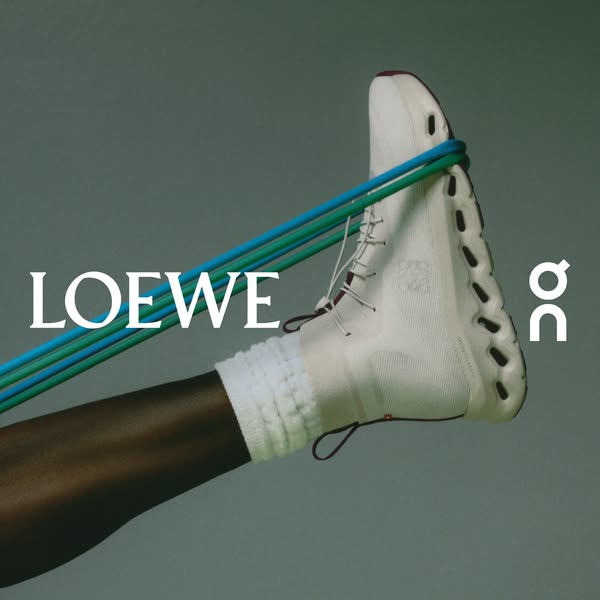 This ad for Loewe and On Running is an artistic shot featuring the product being used with an exercise band. The ad'