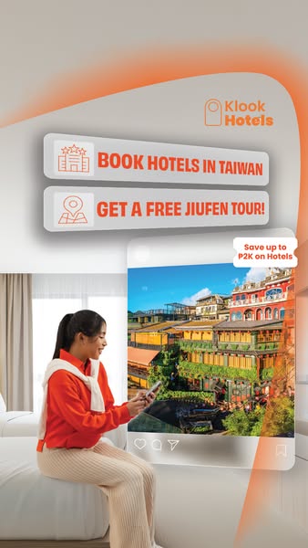 This ad promotes Klook hotels, offering the benefit of a free Jiufen tour when booking hotels in Taiwan. It targets trav