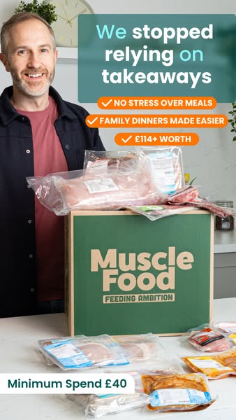 The ad promotes Muscle Food, a meal delivery service, by highlighting the convenience and stress-free nature of their of